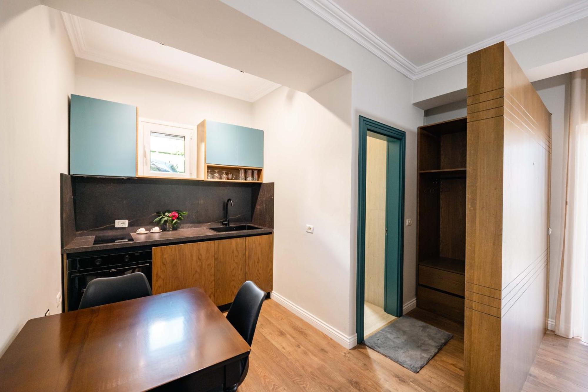 Kristianna Appartement *